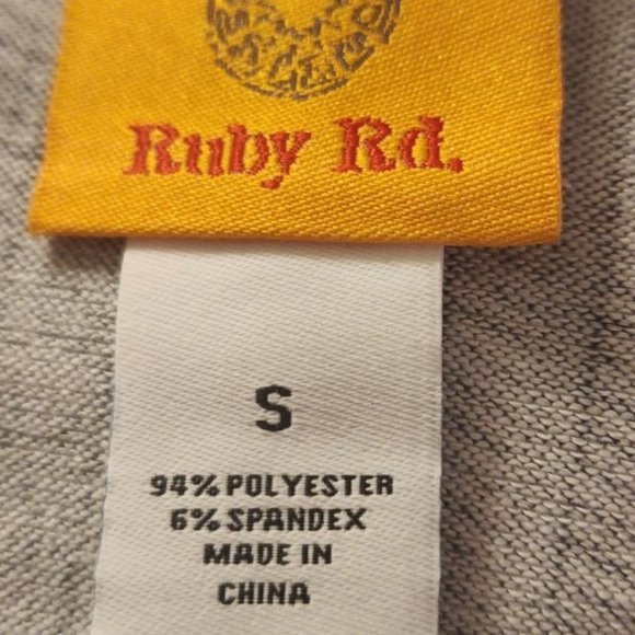 Ruby Rd. - Easy Chic GK Blouse - Small - Picture 5 of 5